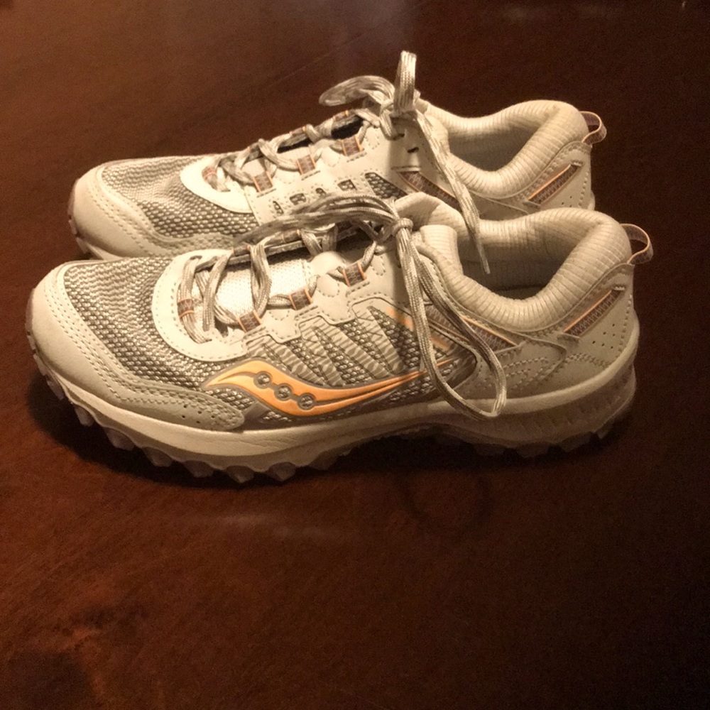 Saucony XT 900